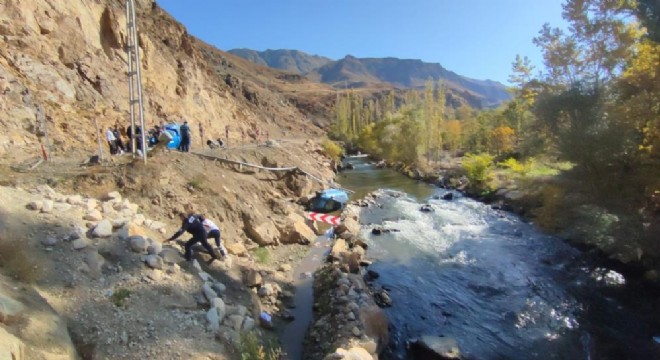 Artvin-Erzurum yolunda feci kaza